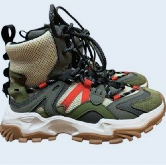 Javi Rescue (GS) Unisex, Youth o men 7Y, Women 8.5. New With box.- - Picture 10 of 12